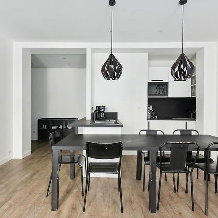 Elegant Appartement Dans Le Quartier Concorde A Париж Экстерьер фото