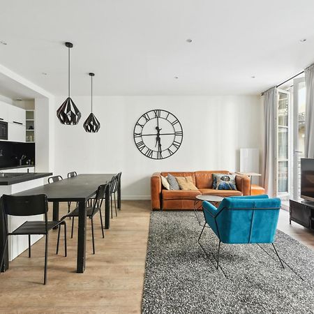 Elegant Appartement Dans Le Quartier Concorde A Париж Экстерьер фото